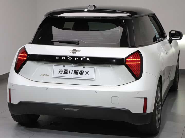 Mini Cooper 2024 2024款 456km COOPER E 经典派
