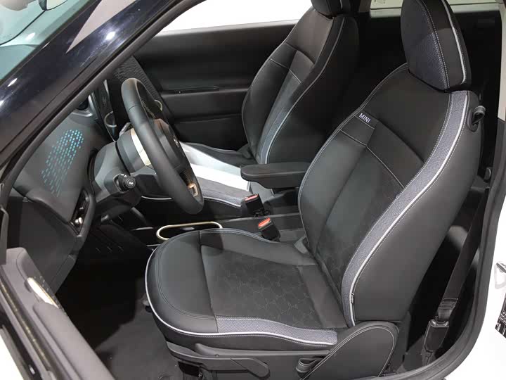 Mini Cooper 2024 2024款 456km COOPER E 经典派