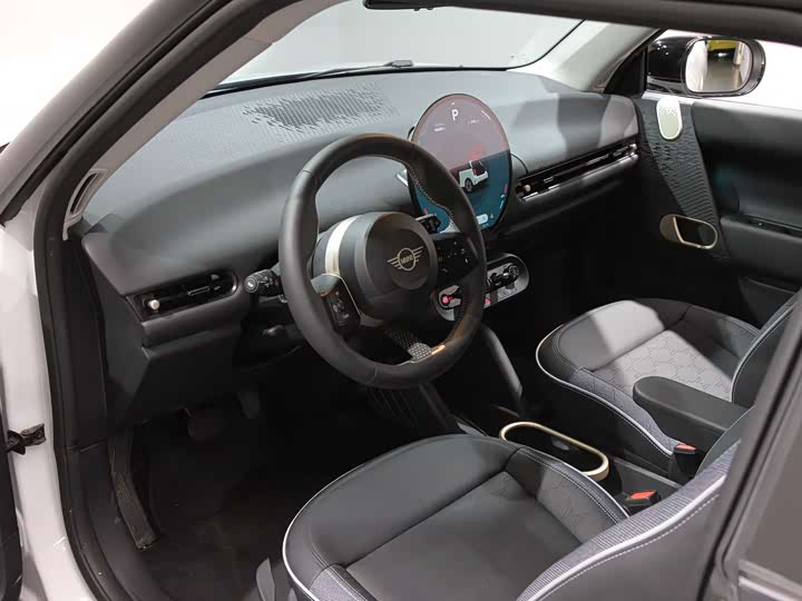 Mini Cooper 2024 2024款 456km COOPER E 经典派
