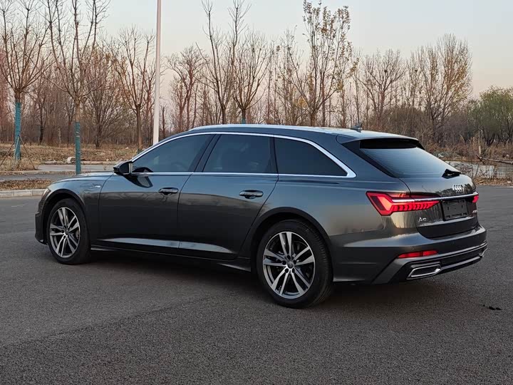 Фото 3 - Audi A6
