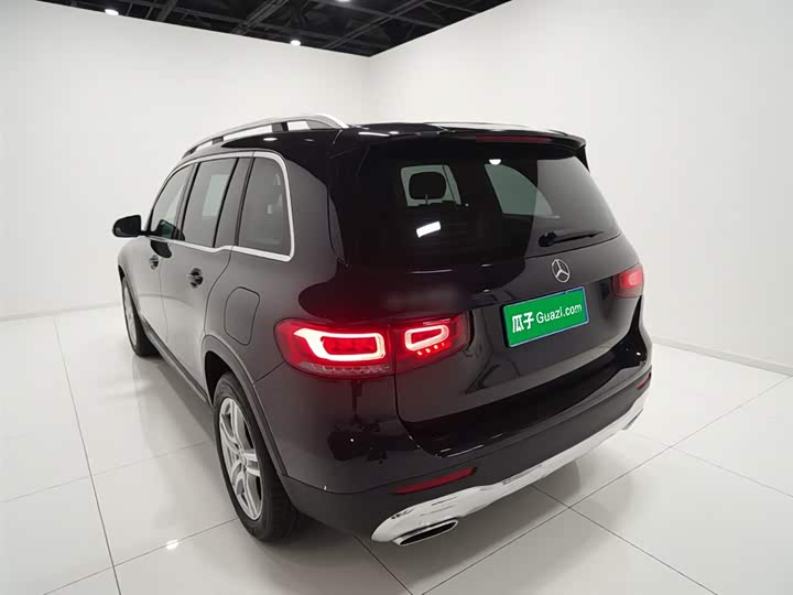 Photo 5 - Mercedes-Benz GLB-Class