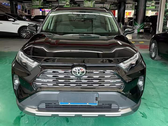 Toyota RAV4 2024 2024款 2.0L CVT两驱风尚Plus版
