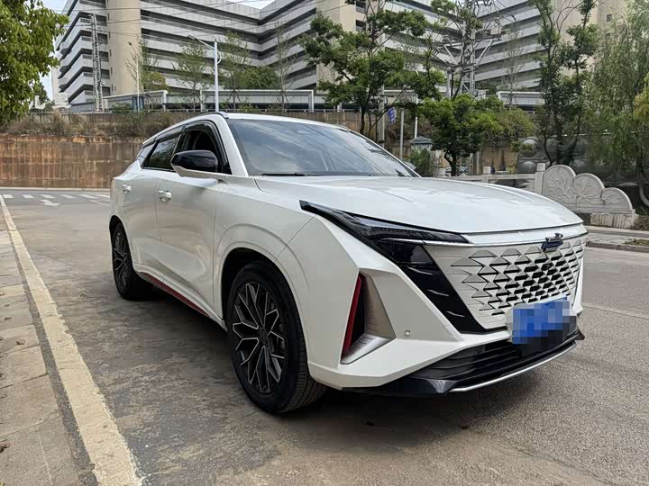 Changan Oshan Z6 2022 2022款 蓝鲸 1.5T DCT智航型