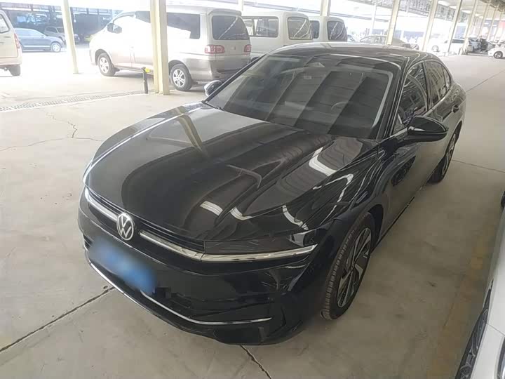 Фото 2 - Volkswagen Magotan