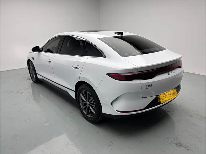 Фото 6 - BYD Qin L