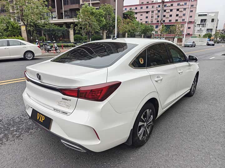 Фото 4 - Changan Eado Plus