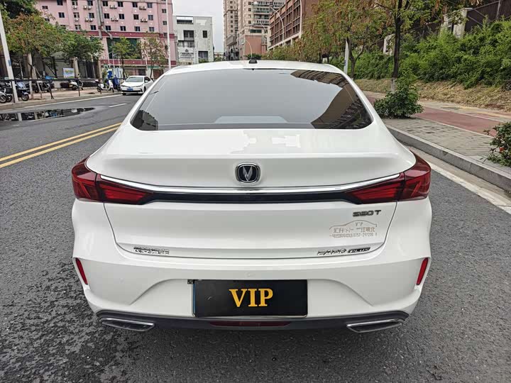 Фото 6 - Changan Eado Plus