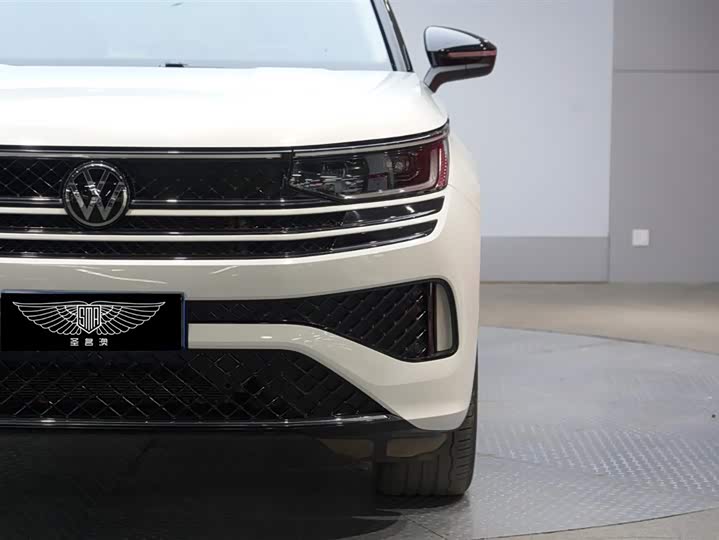 Volkswagen Tavendor 2023 2023款 380TSI 四驱R-Line巡游版