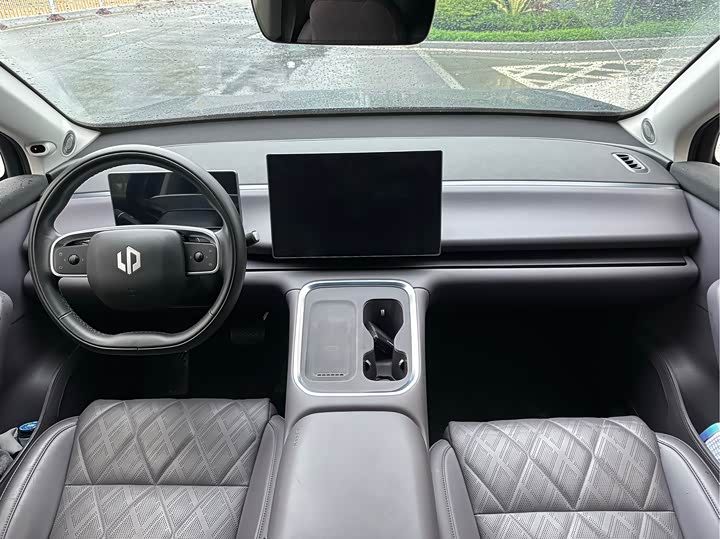 Leapmotor C16 2026 2026款 增程 280激光雷达智尊版 5座