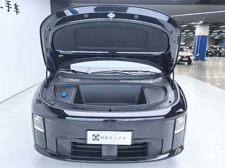 2025 LiXiang i6