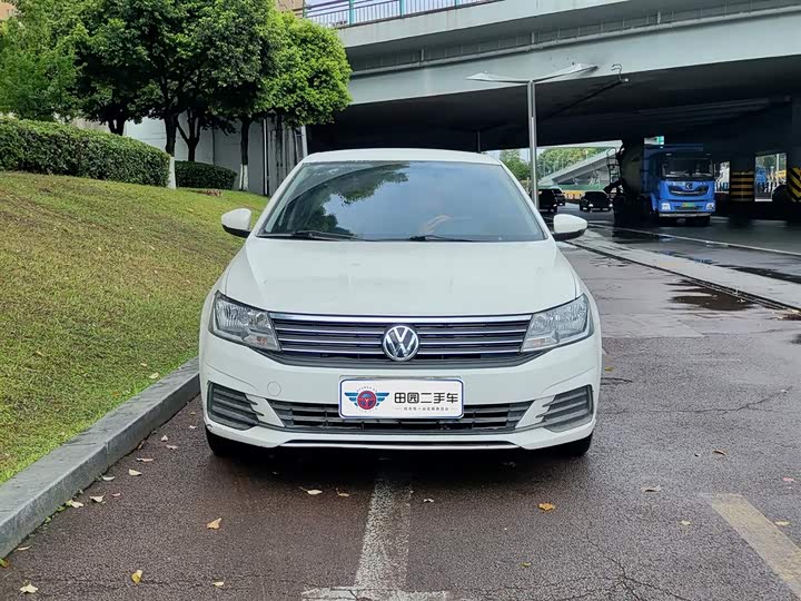 Фото 2 - Volkswagen Lavida