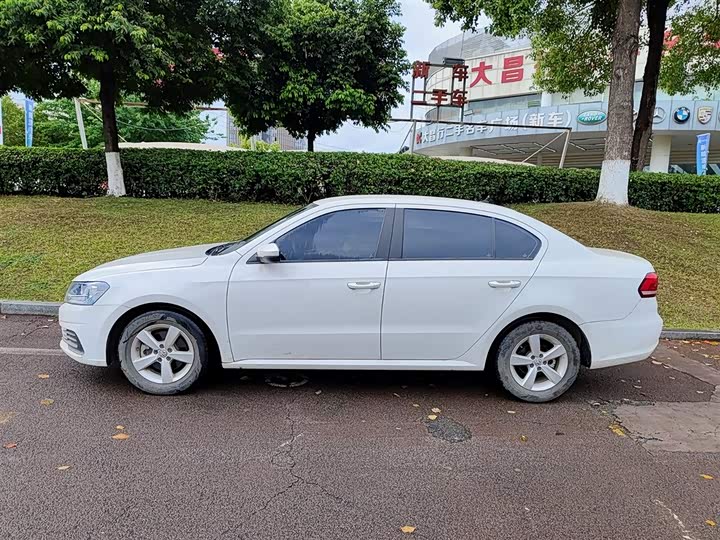 Фото 3 - Volkswagen Lavida