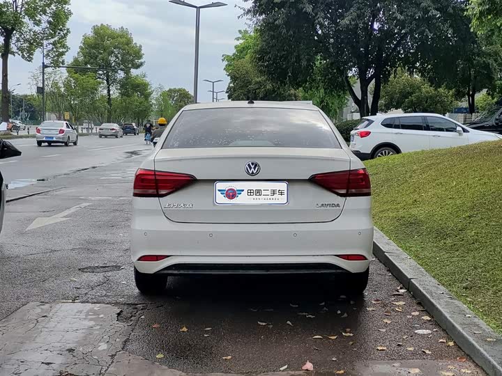 Фото 5 - Volkswagen Lavida