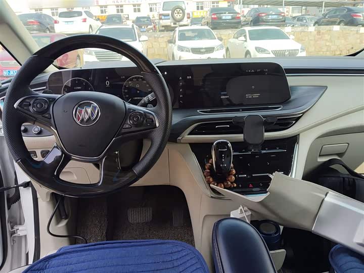 Фото 6 - Buick GL8 ES