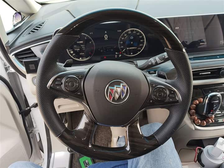 Фото 7 - Buick GL8 ES