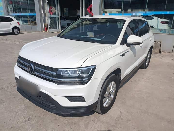 Фото 2 - Volkswagen Tharu