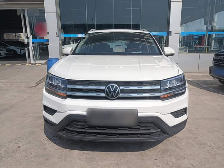 Фото 3 - Volkswagen Tharu