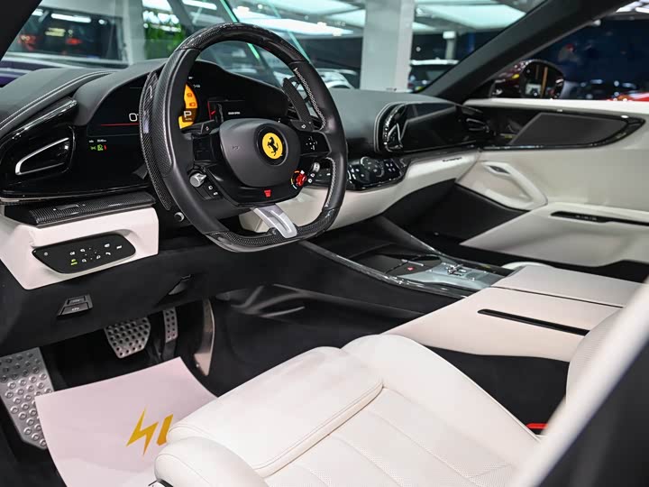 Ferrari Purosangue 2023 2023款 6.5L V12