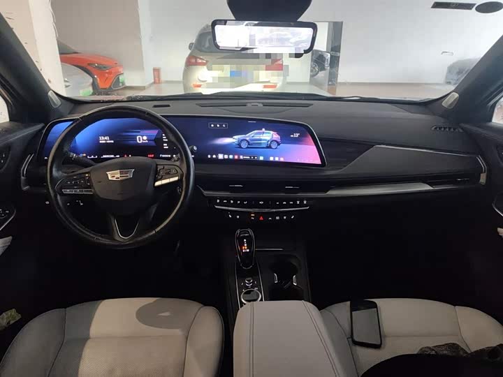 Cadillac XT4 2024 2024款 28T 两驱尊贵型