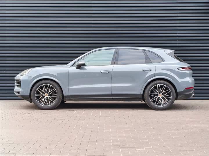 2025 Porsche Cayenne