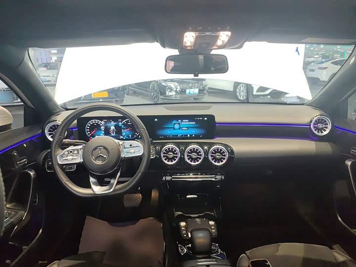 Zdjęcie 6 - Mercedes-Benz A-Class