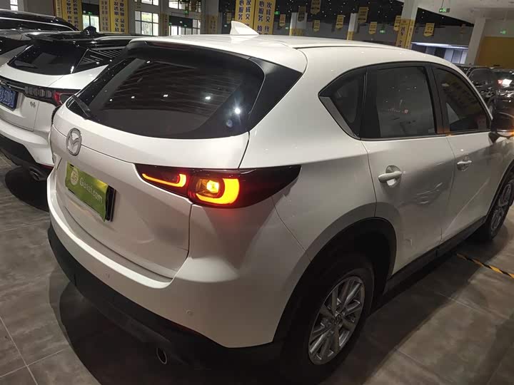 Фото 8 - Mazda CX-5