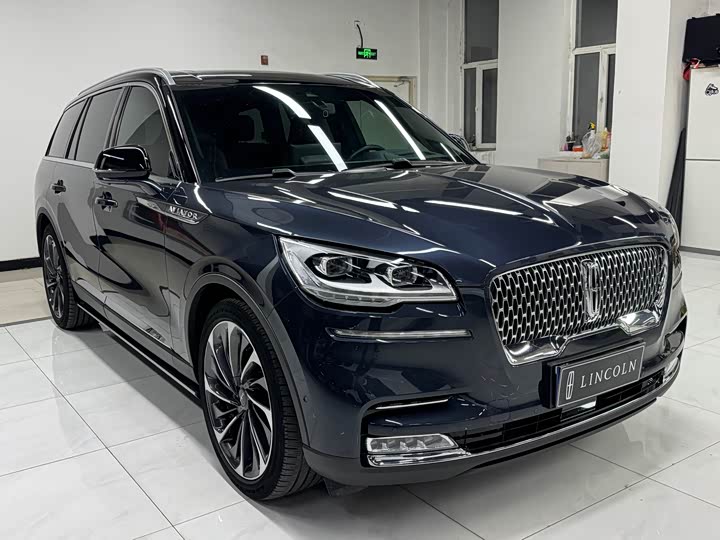 Zdjęcie 3 - Lincoln Aviator