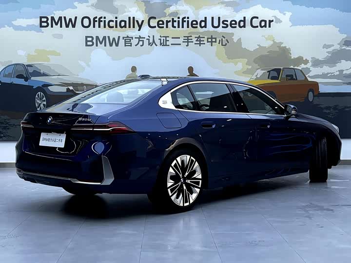 Фото 6 - BMW 5 Series