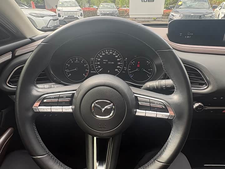 Zdjęcie 7 - Mazda CX-30