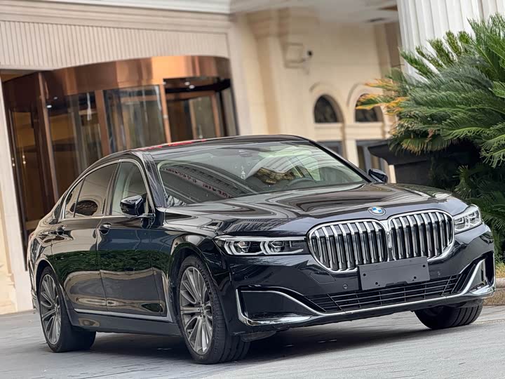 صورة 3 - BMW 7 Series