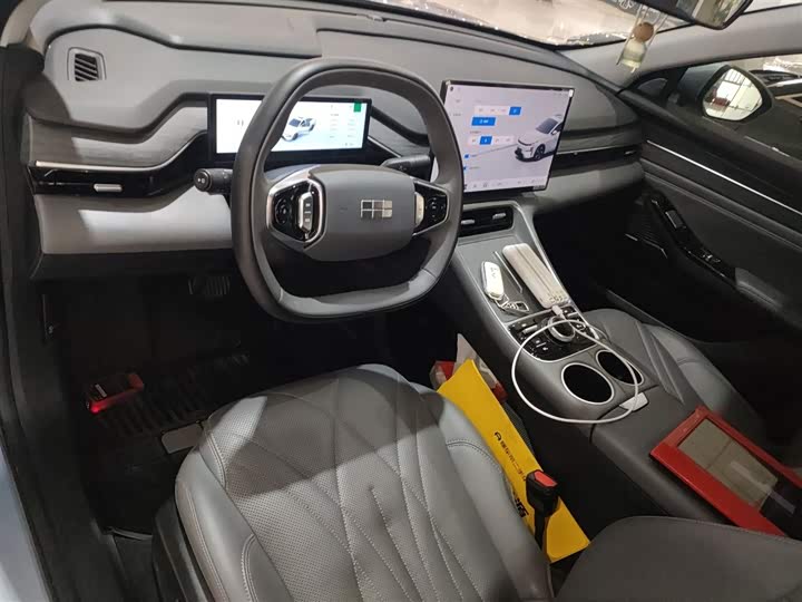 Geely Galaxy L6 2025 2025款 EM-i 140km 星舰版
