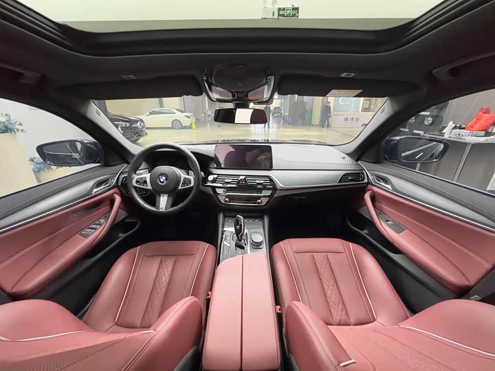 Фото 9 - BMW 5 Series