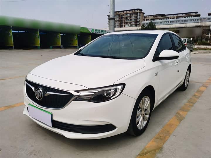 Photo 2 - Buick Excelle GT