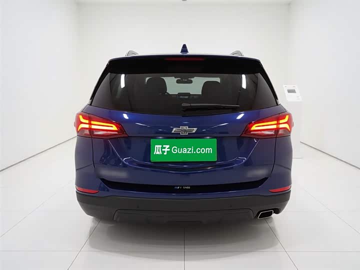 Фото 6 - Chevrolet Equinox