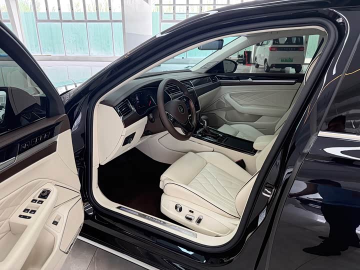 2021 Volkswagen Phideon