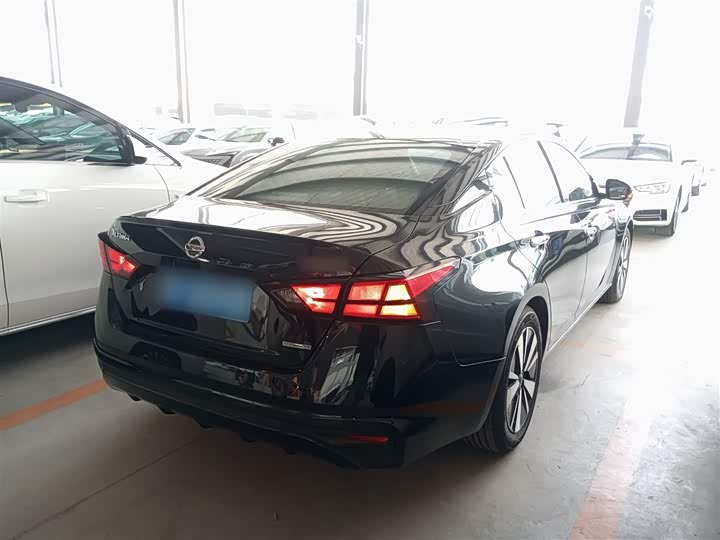 Zdjęcie 5 - Nissan Teana