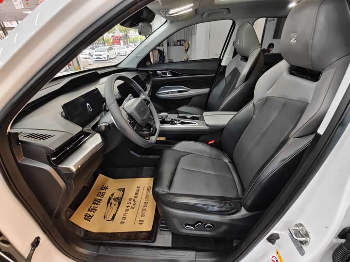 Photo 7 - Changan Oshan Z6