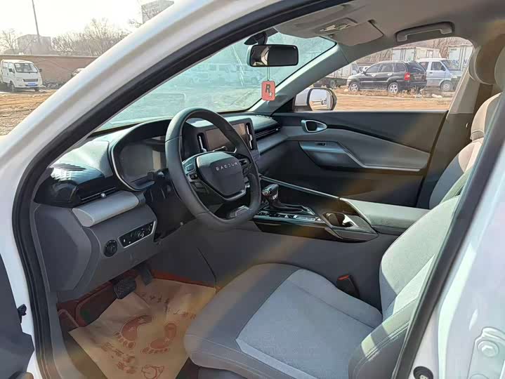 Baojun RC-5 2020 2020款 1.5L CVT智耀精英型