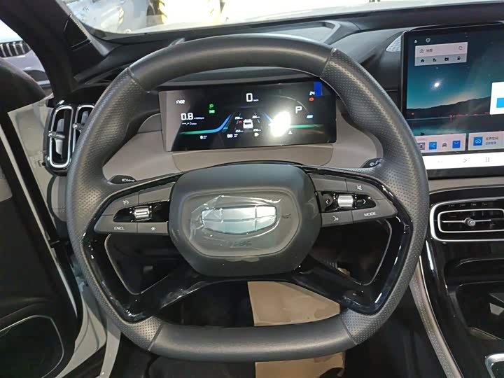 Geely Atlas L 2025 2025款 第四代 1.5TD DCT 启程