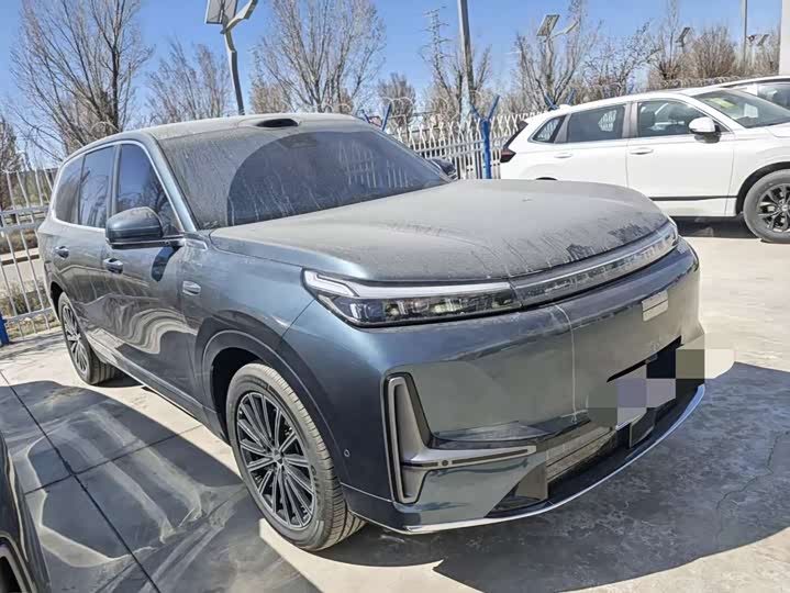 Geely Galaxy M9 2025 2025款 230km 两驱探索版