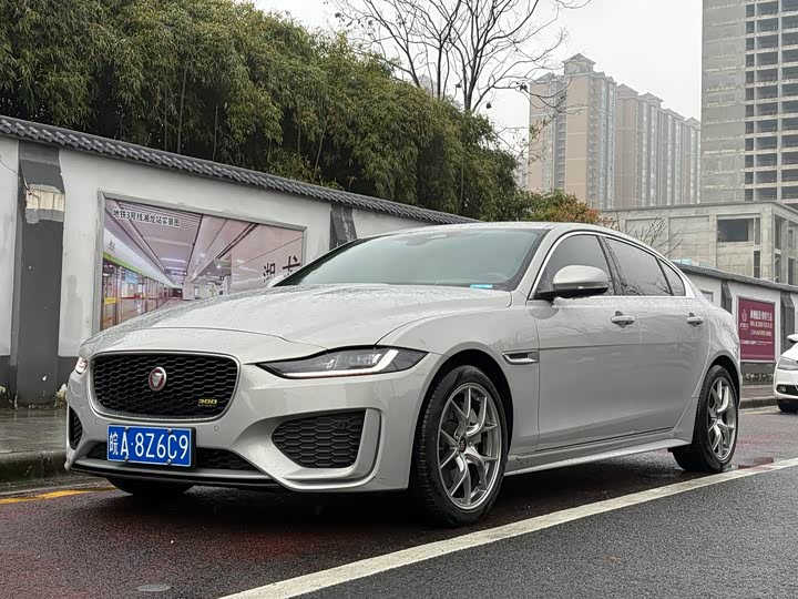 2024 Jaguar XE L
