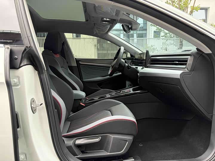 Фото 8 - Volkswagen Lamando L