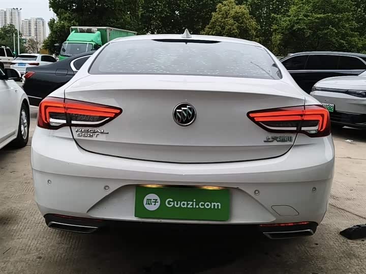 Photo 6 - Buick Regal