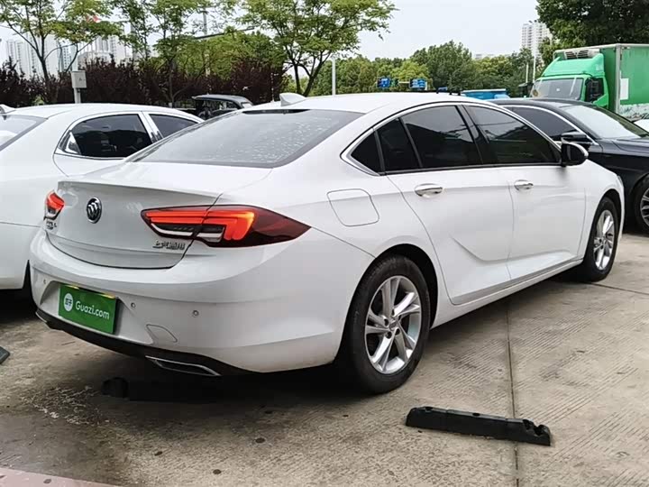 Photo 7 - Buick Regal