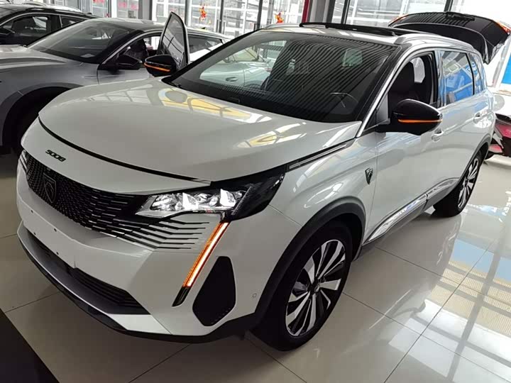Peugeot 5008 2023 2023款 400THP 旗舰荣耀版 7座