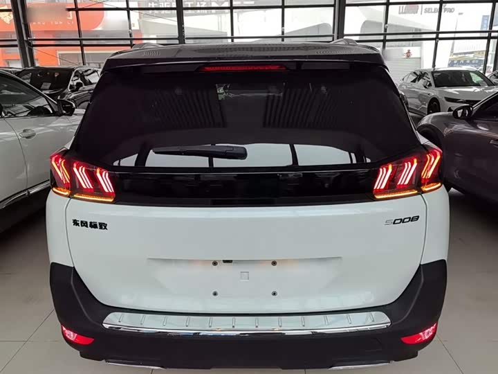 Peugeot 5008 2023 2023款 400THP 旗舰荣耀版 7座