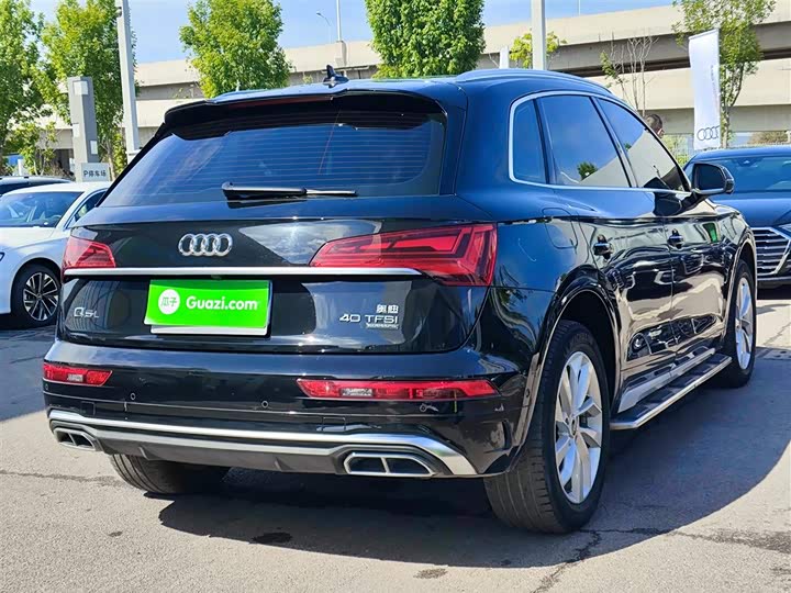 Фото 6 - Audi Q5L