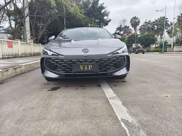 Фото 2 - MG Motor 7
