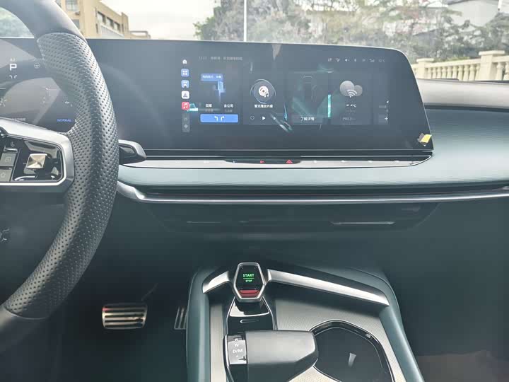 Фото 9 - MG Motor 7