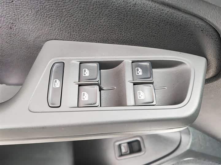Фото 9 - Volkswagen Lamando L